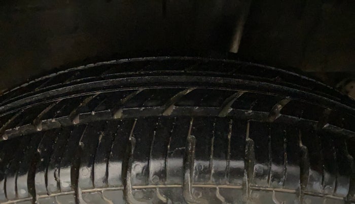 2018 Renault Kwid RXL, Petrol, Manual, 49,524 km, Left Rear Tyre Tread