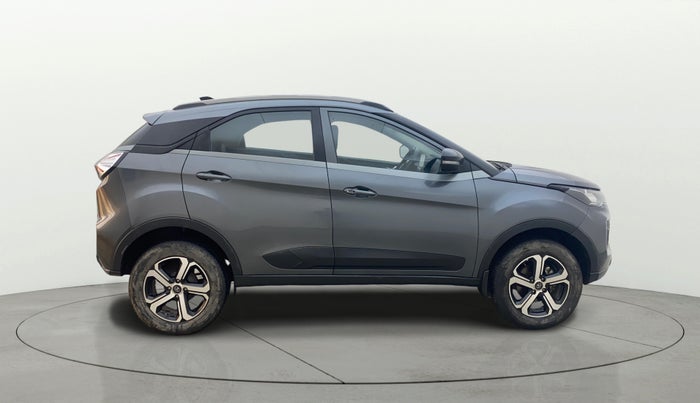 2022 Tata NEXON XZA PLUS SUNROOF PETROL, Petrol, Automatic, 63,715 km, Right Side View