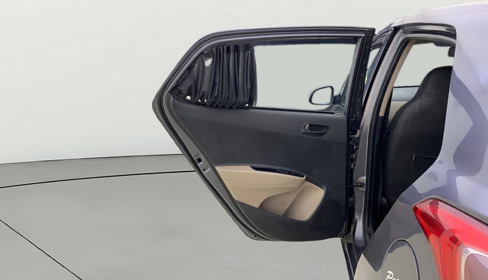 2016 Hyundai Grand i10 MAGNA 1.2 KAPPA VTVT, CNG, Manual, 1,41,978 km, LHS Rear Door