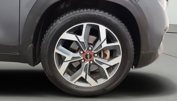 2022 KIA SELTOS X LINE 1.5 DIESEL AT, Diesel, Automatic, 70,187 km, Right Front Wheel