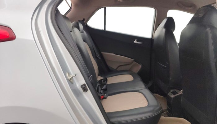 2019 Hyundai Grand i10 SPORTZ 1.2 KAPPA VTVT, Petrol, Manual, 51,800 km, Right Side Rear Door Cabin