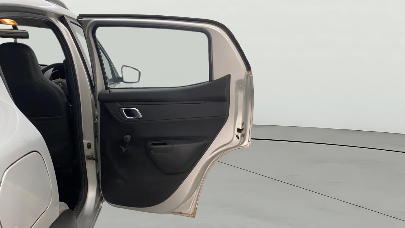 2018 Renault Kwid RXT 1.0 AMT (O), CNG, Automatic, 62,800 km, RHS Rear Door