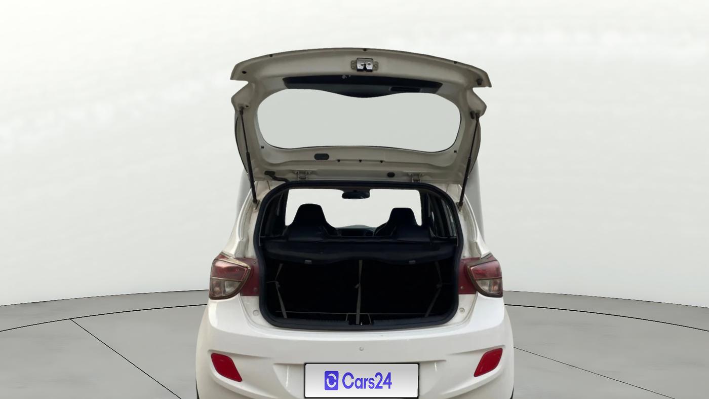 2015 Hyundai Grand i10 MAGNA 1.2 KAPPA VTVT, Petrol, Manual, 63,336 km, Boot Door Open