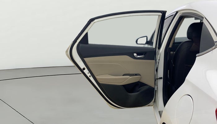 2019 Hyundai Verna 1.6 VTVT SX O, Petrol, Manual, 1,04,110 km, LHS Rear Door