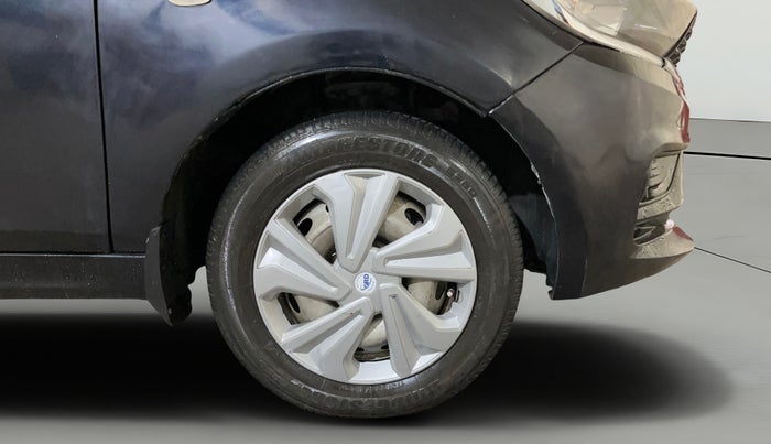 2022 Tata Tiago XM CNG, CNG, Manual, 84,677 km, Right Front Wheel