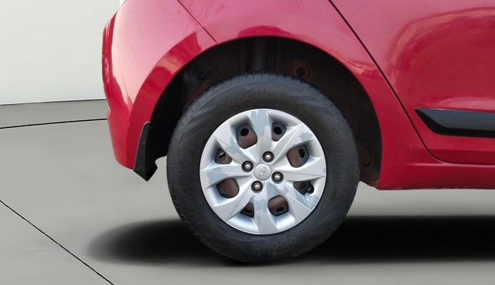 2017 Hyundai Elite i20 SPORTZ 1.2, Petrol, Manual, 1,30,496 km, Right Rear Wheel