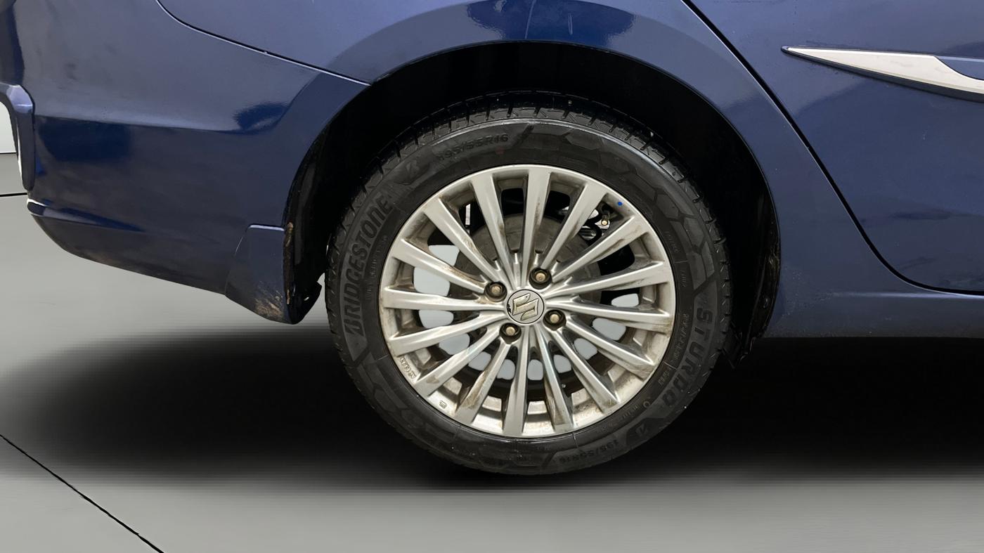 2018 Maruti Ciaz ALPHA 1.4 PETROL, Petrol, Manual, 47,355 km, Right Rear Wheel