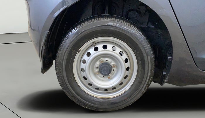 2021 Tata ALTROZ XE PETROL, Petrol, Manual, 25,547 km, Right Rear Wheel