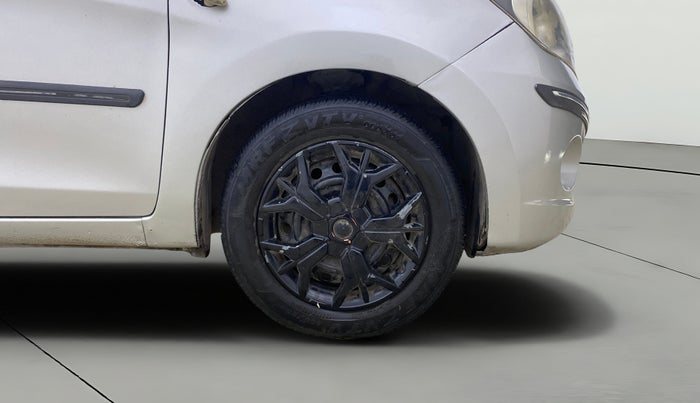 2016 Maruti Celerio VXI CNG, CNG, Manual, 98,051 km, Right Front Wheel