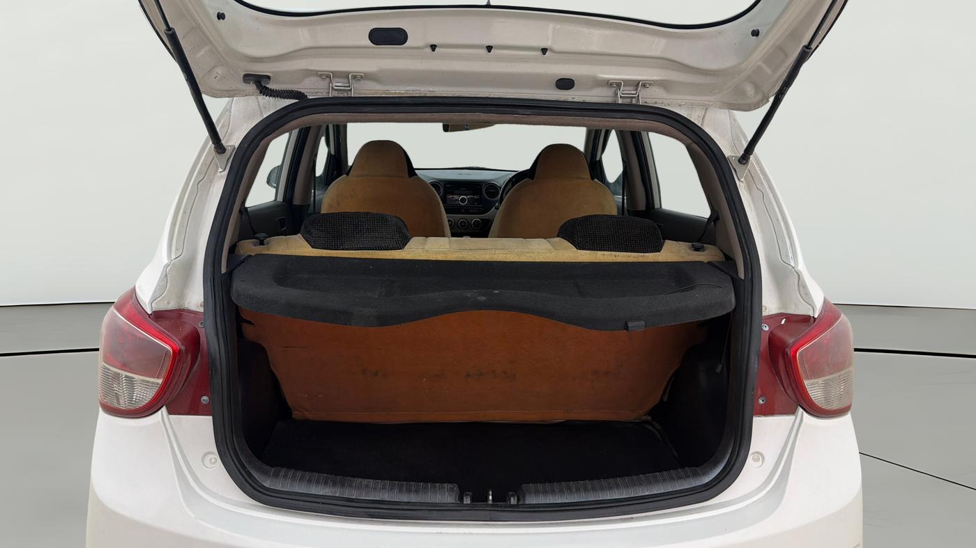 2015 Hyundai Grand i10 MAGNA 1.2 KAPPA VTVT, Petrol, Manual, 98,757 km, Boot Open Zoomed View