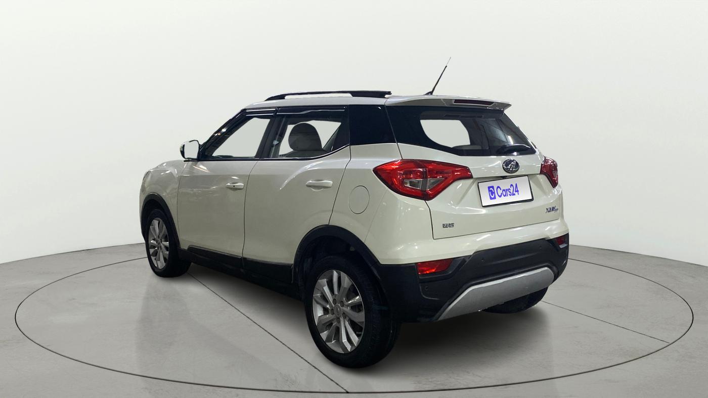 2021 Mahindra XUV300 W8 1.2 PETROL, Petrol, Manual, 67,784 km, Left Back Diagonal