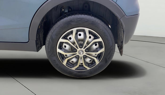 2022 Mahindra XUV300 W4 1.5 DIESEL, Diesel, Manual, 49,824 km, Left Rear Wheel