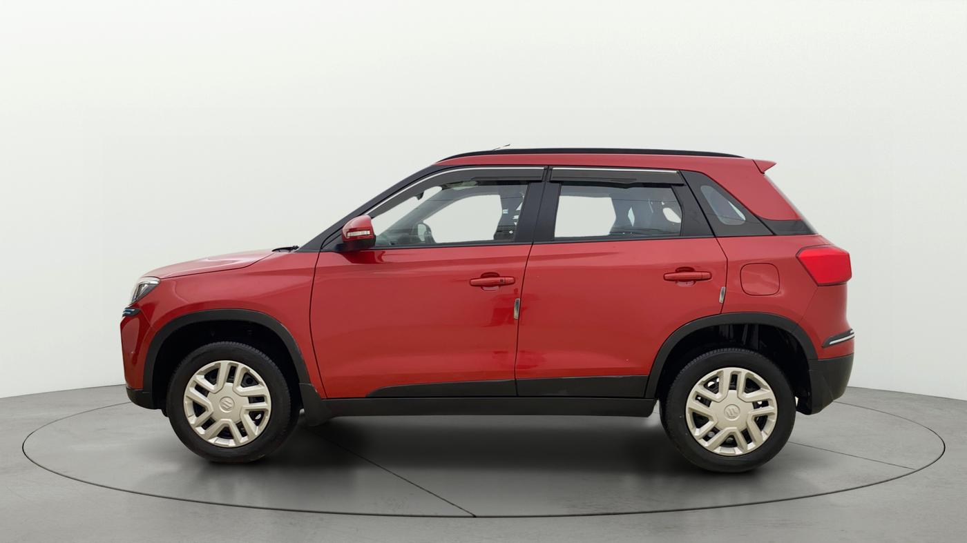 2022 Maruti Vitara Brezza VXI AT SHVS, Petrol, Automatic, 17,022 km, Left Side