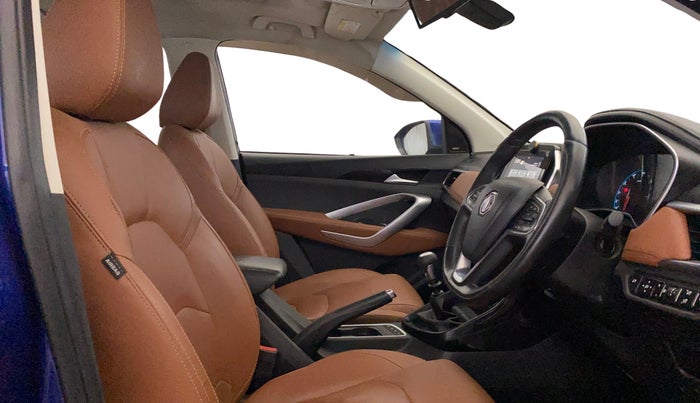 2020 MG HECTOR PLUS SHARP 1.5 PETROL TURBO HYBRID MT 6-STR, Petrol, Manual, 70,261 km, Right Side Front Door Cabin