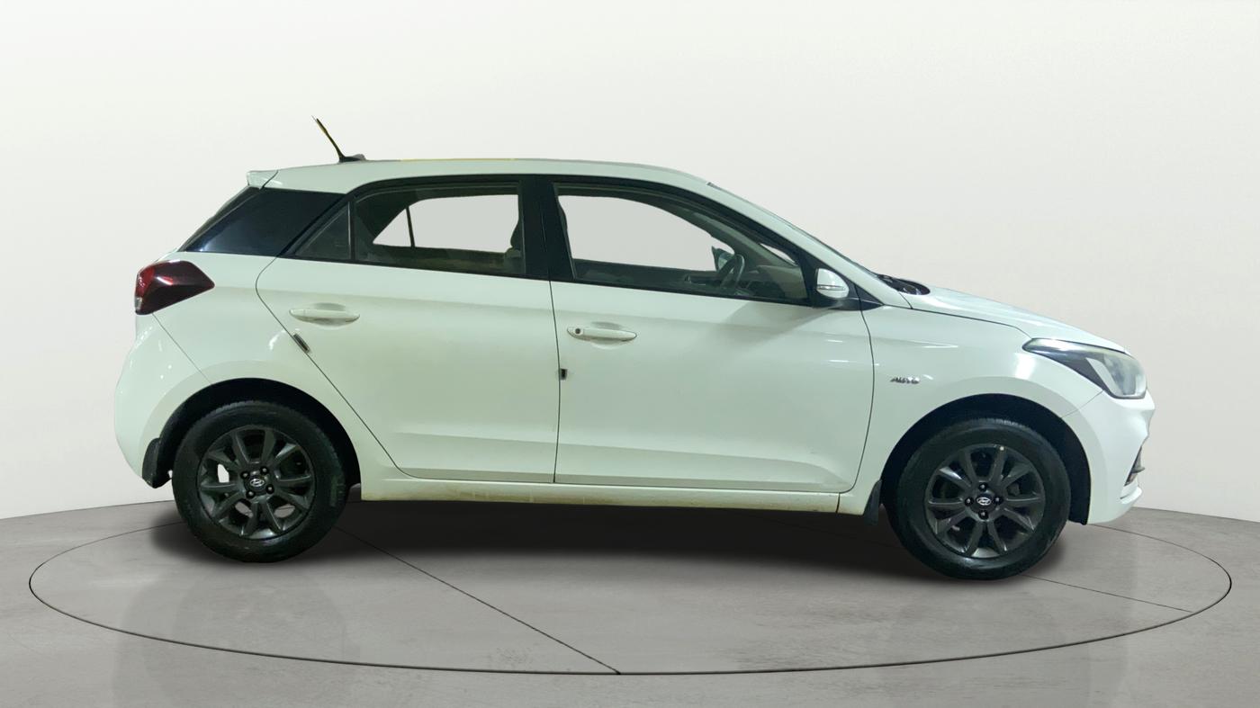 2019 Hyundai Elite i20 SPORTZ PLUS  1.2 CVT, CNG, Automatic, 78,297 km, Right Side View