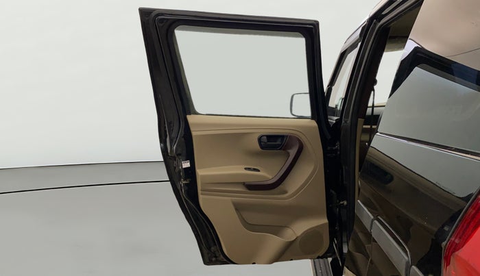2023 Mahindra BOLERO NEO N 4, Diesel, Manual, 13,577 km, LHS Rear Door