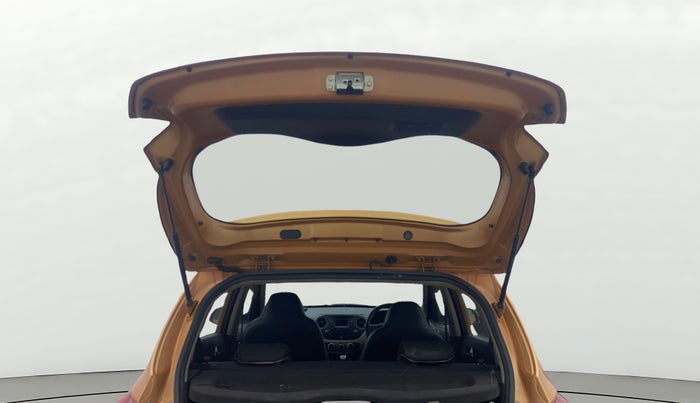 2016 Hyundai Grand i10 ASTA 1.2 KAPPA VTVT, Petrol, Manual, 54,873 km, Boot Door Open