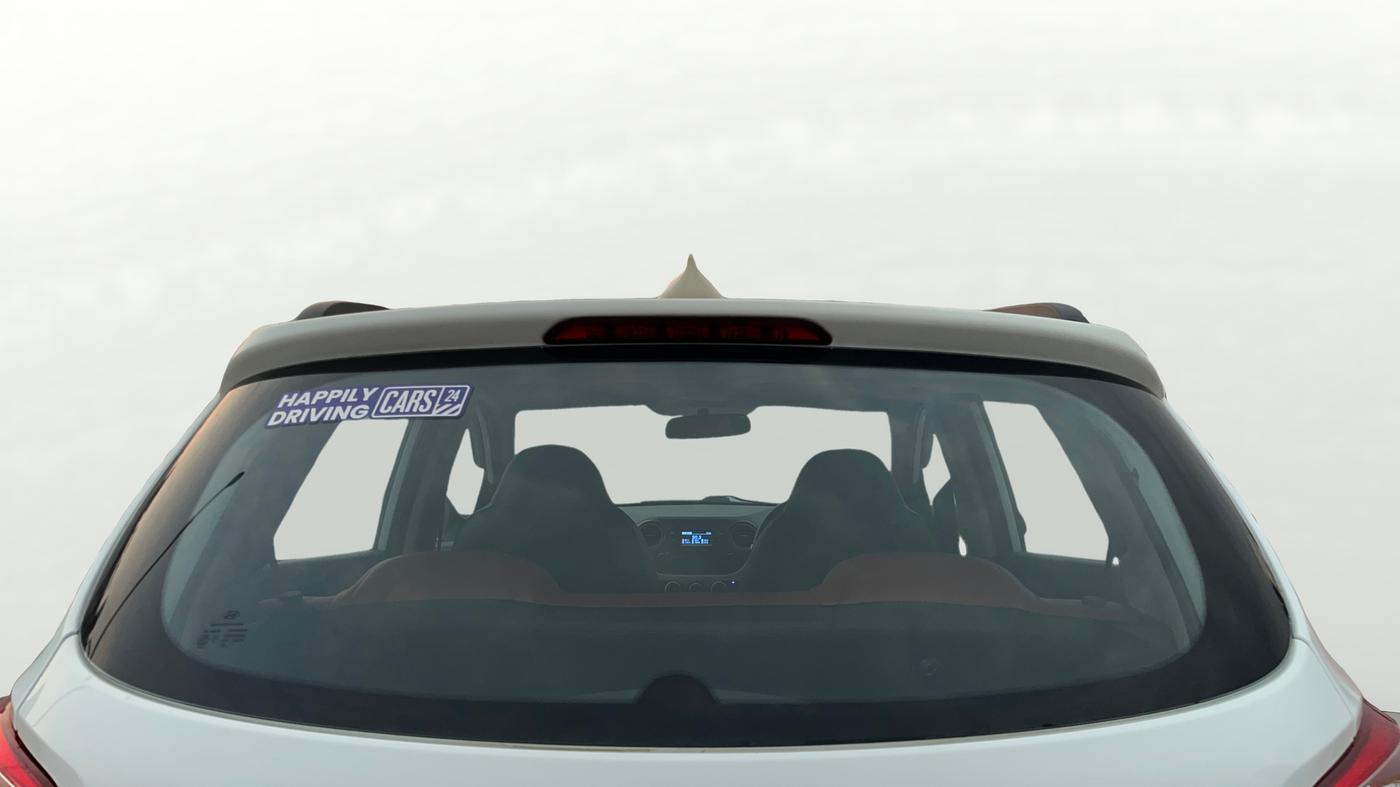 2018 Hyundai Grand i10 MAGNA 1.2 KAPPA VTVT, Petrol, Manual, 1,10,034 km, Rear Windshield