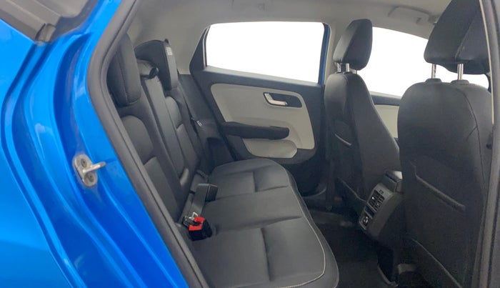 2022 Tata ALTROZ XZ PETROL, Petrol, Manual, 17,462 km, Right Side Rear Door Cabin