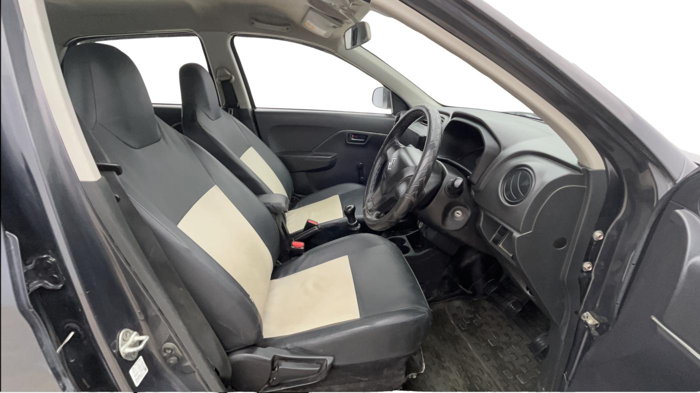2023 Maruti Alto K10 LXI, Petrol, Manual, 44,569 km, Right Side Front Door Cabin
