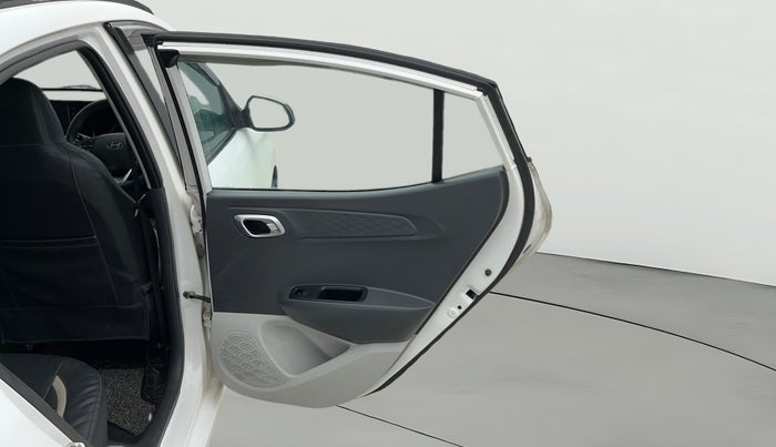 2023 Hyundai GRAND I10 NIOS SPORTZ 1.2 KAPPA VTVT, CNG, Manual, 31,918 km, RHS Rear Door