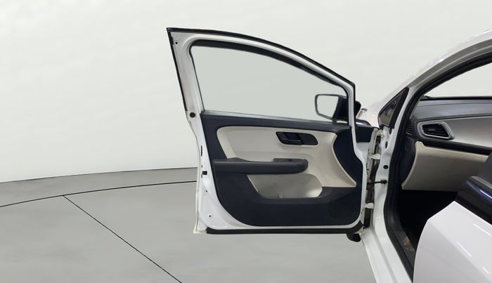 2021 Tata ALTROZ XM PLUS PETROL, CNG, Manual, 28,926 km, LHS Front Door