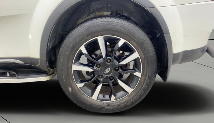 2019 Mahindra XUV500 W11, Diesel, Manual, 69,786 km, Left Rear Wheel