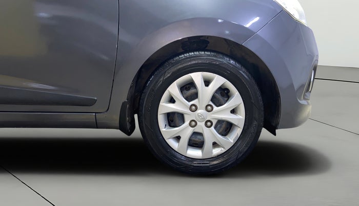 2016 Hyundai Grand i10 SPORTZ 1.1 CRDI, Diesel, Manual, 86,720 km, Right Front Wheel