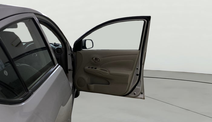 2013 Nissan Sunny XL, Petrol, Manual, 75,976 km, RHS Front Door