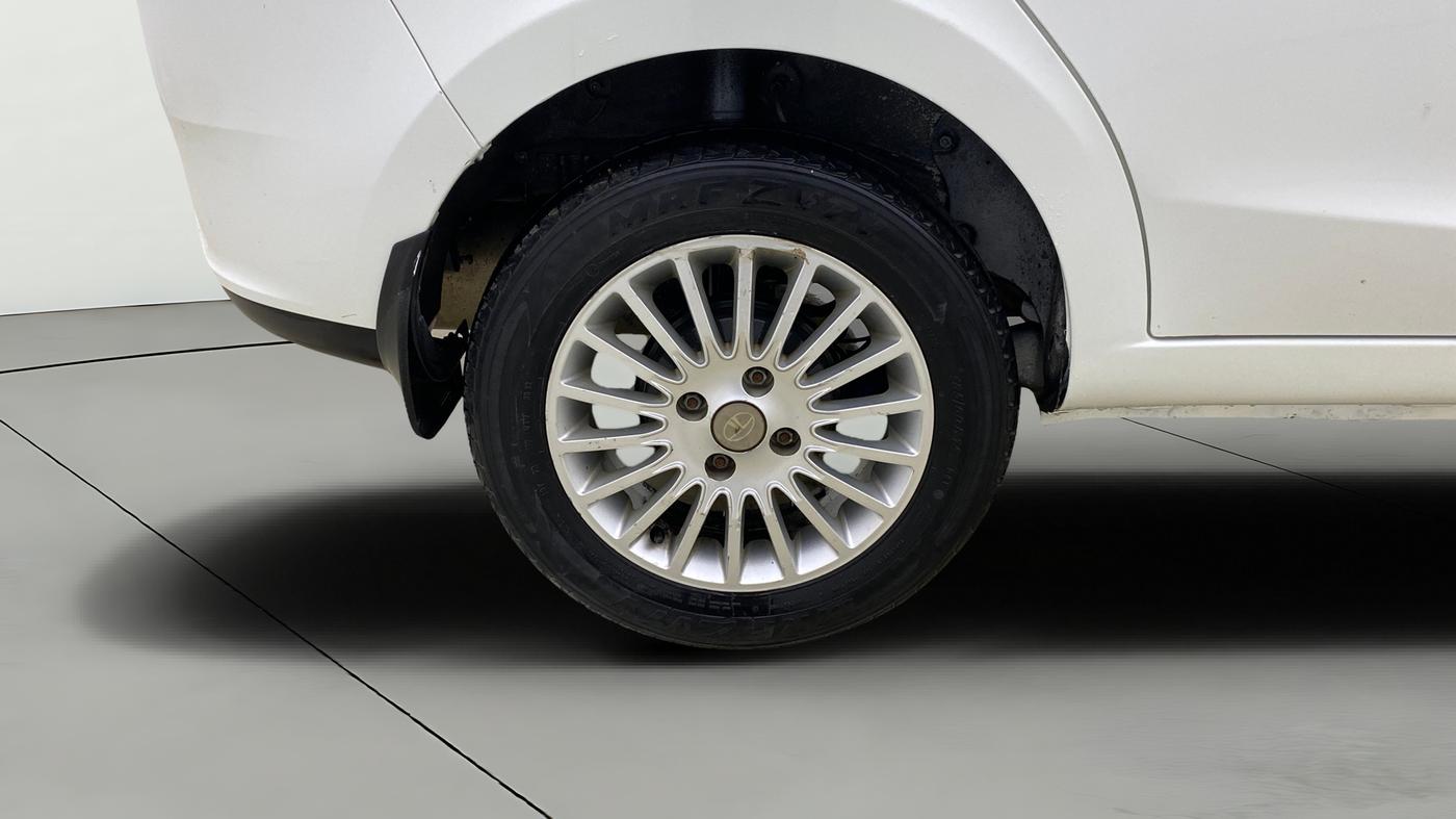 2016 Tata Zest XT PETROL, Petrol, Manual, 1,22,654 km, Right Rear Wheel