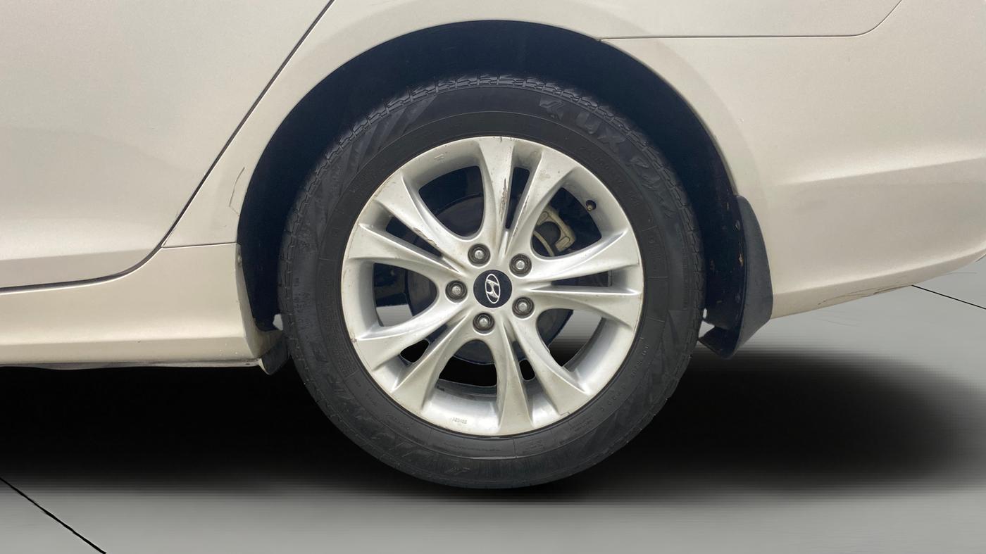 2012 Hyundai Sonata 2.4 GDI MT, Petrol, Manual, 53,260 km, Left Rear Wheel