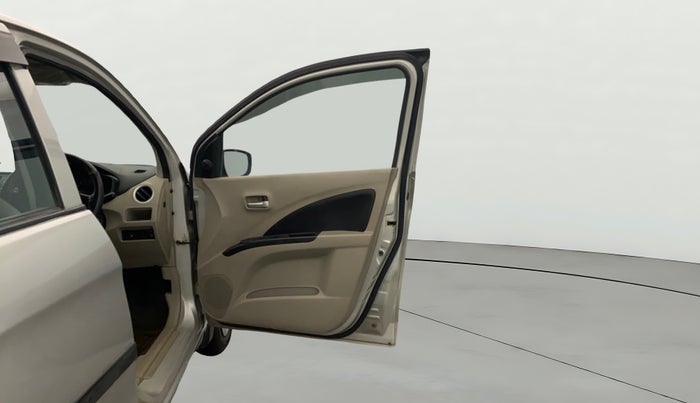 2017 Maruti Celerio VXI, Petrol, Manual, 1,19,348 km, RHS Front Door