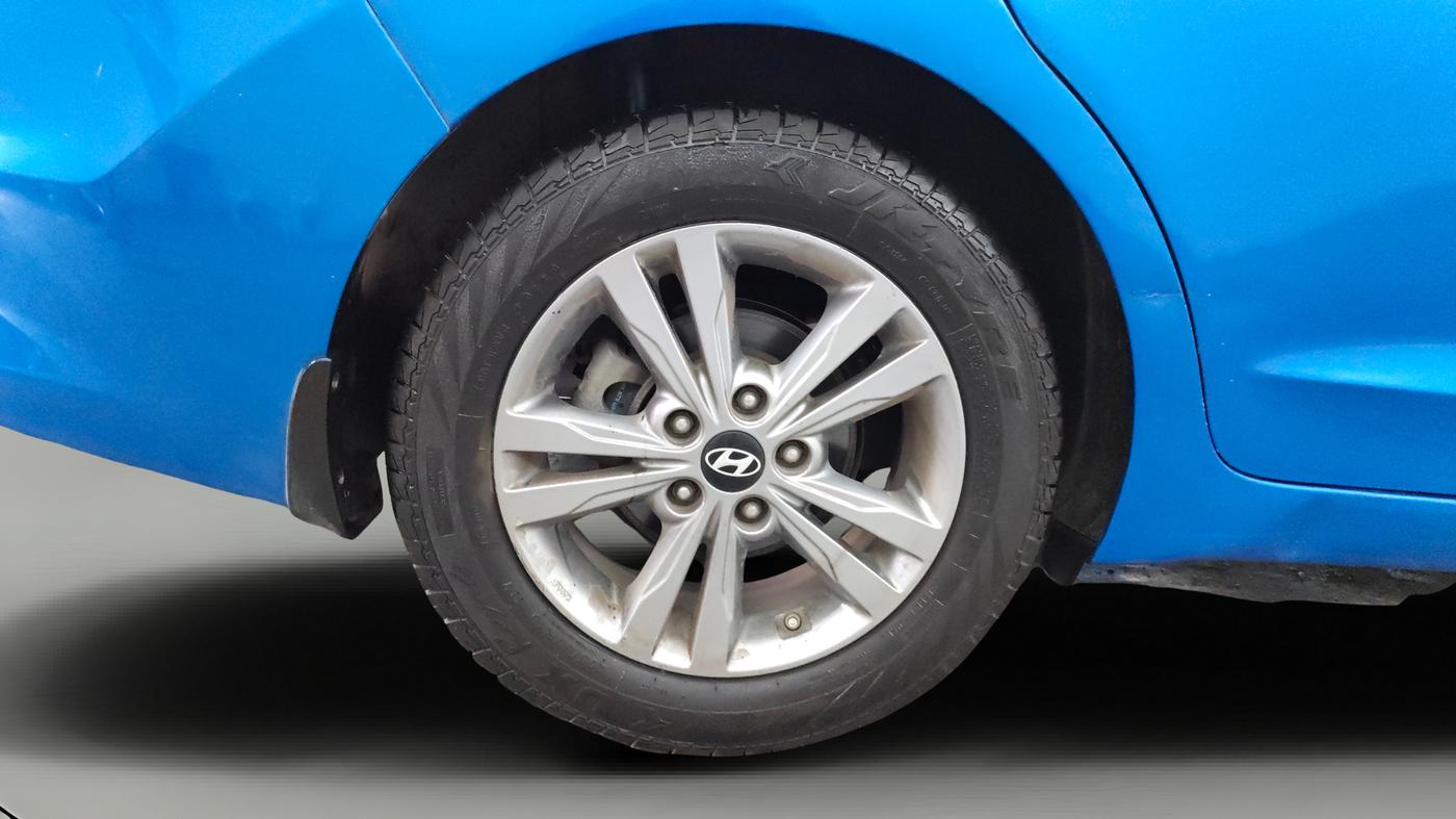 2017 Hyundai New Elantra 2.0 SX(O) AT PETROL, Petrol, Automatic, 67,772 km, Right Rear Wheel