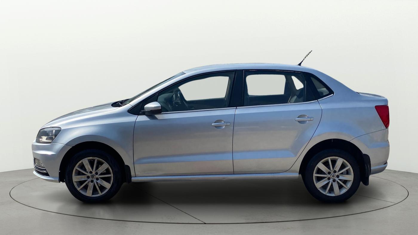 2017 Volkswagen Ameo HIGHLINE PLUS 1.5L AT 16 ALLOY, Diesel, Automatic, 1,06,109 km, Left Side