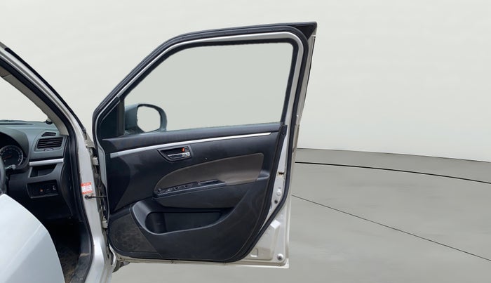 2013 Maruti Swift VXI, Petrol, Manual, 54,248 km, RHS Front Door
