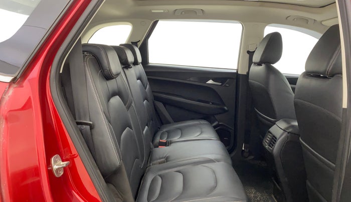 2019 MG HECTOR SHARP 2.0 DIESEL, Diesel, Manual, 58,498 km, Right Side Rear Door Cabin