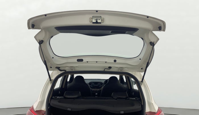 2016 Hyundai Grand i10 ASTA (O) 1.2 KAPPA VTVT, Petrol, Manual, 59,373 km, Boot Door Open