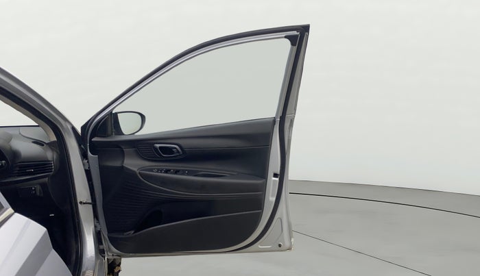 2022 Hyundai NEW I20 SPORTZ 1.2 AT, Petrol, Automatic, 25,306 km, RHS Front Door