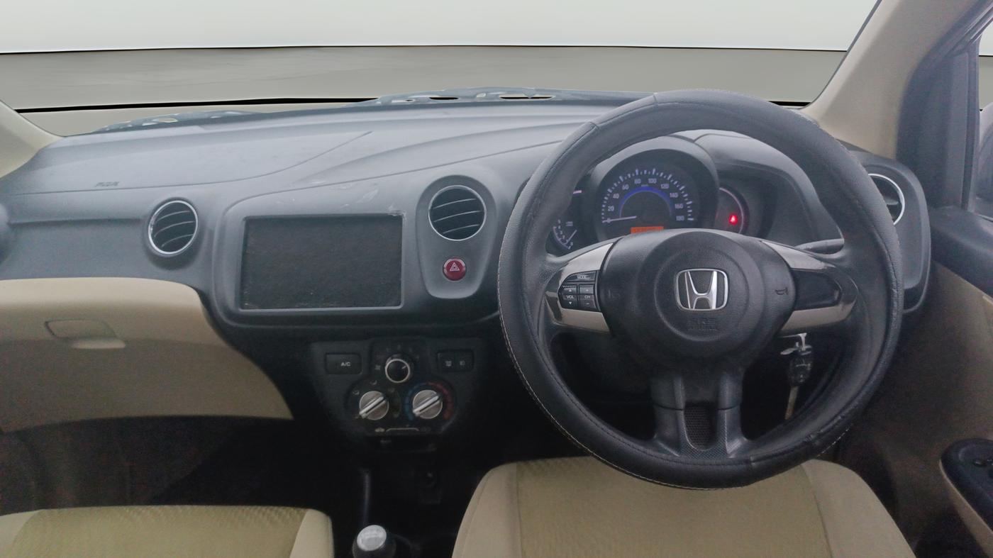 2015 Honda Amaze 1.2L I-VTEC VX, Petrol, Manual, 1,23,697 km, Steering Wheel Close Up
