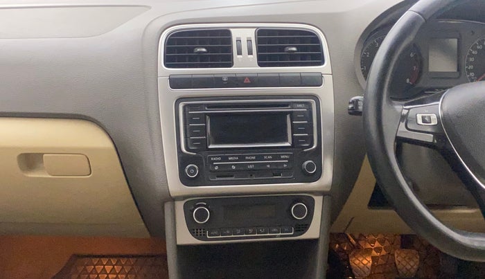 2015 Volkswagen Vento HIGHLINE 1.6 MPI, Petrol, Manual, 86,785 km, Air Conditioner