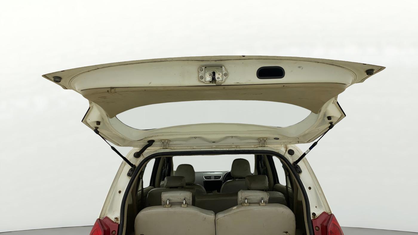 2016 Maruti Ertiga VXI, CNG, Manual, 44,162 km, Boot Door Open