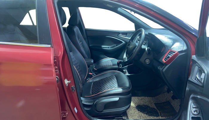 2018 Hyundai Elite i20 ASTA 1.4 CRDI DUAL TONE, Diesel, Manual, 1,14,280 km, Right Side Front Door Cabin