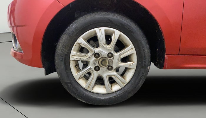 2017 Tata Tiago XZ PETROL, Petrol, Manual, 62,595 km, Left Front Wheel