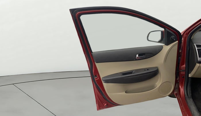 2013 Hyundai i20 MAGNA 1.2, Petrol, Manual, 90,911 km, LHS Front Door