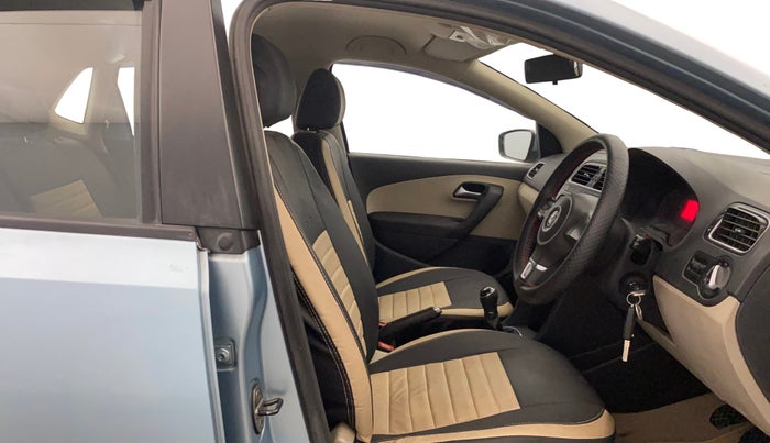 2012 Volkswagen Polo HIGHLINE1.2L, Petrol, Manual, 60,711 km, Right Side Front Door Cabin