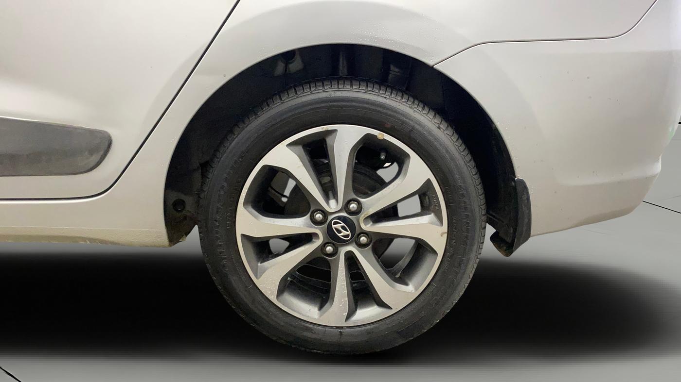 2014 Hyundai Xcent SX AT 1.2 (O), Petrol, Automatic, 10,886 km, Left Rear Wheel