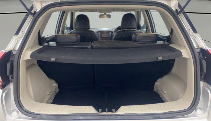 2019 Mahindra XUV300 W4 1.2 PETROL, Petrol, Manual, 75,257 km, Boot Open Zoomed View