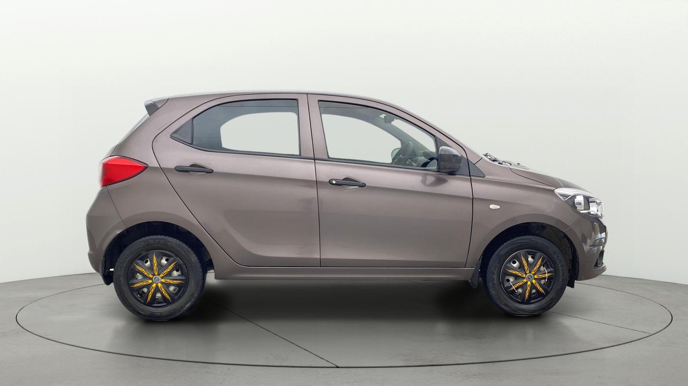 2019 Tata Tiago XE PETROL, Petrol, Manual, 43,686 km, Right Side View