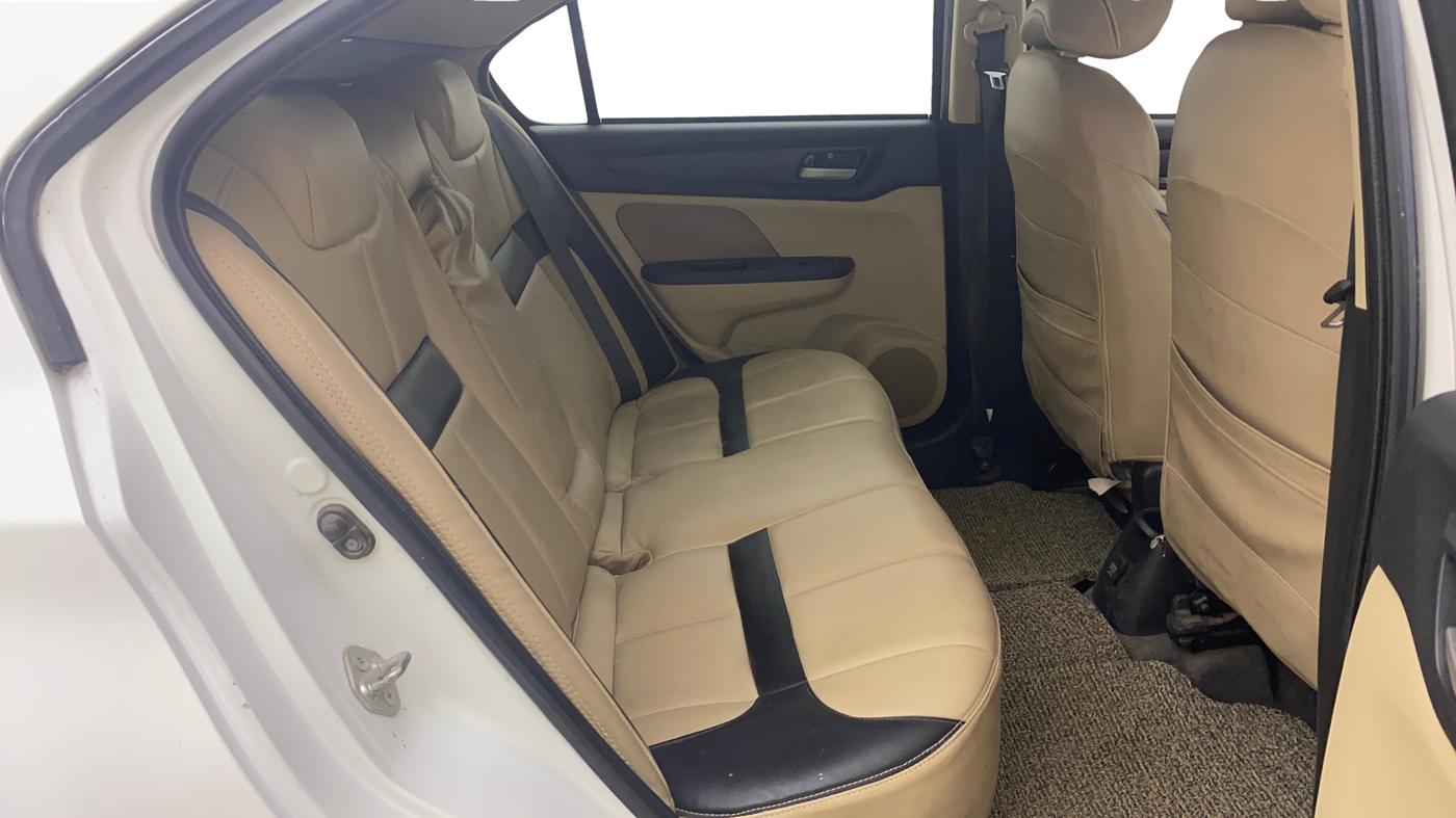 2020 Honda Amaze 1.5L I-DTEC V CVT, Diesel, Automatic, 73,548 km, Right Side Rear Door Cabin