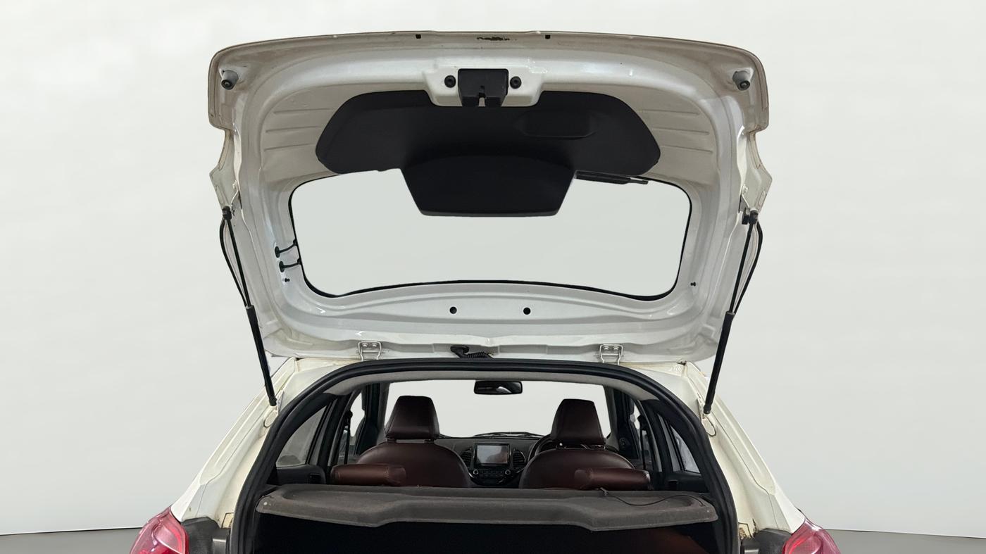 2021 Ford New Figo TITANIUM PLUS 1.2 PETROL AT, Petrol, Automatic, 69,969 km, Boot Door Open
